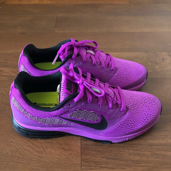 Nike Shoes - Nike Zoom Size 8.5